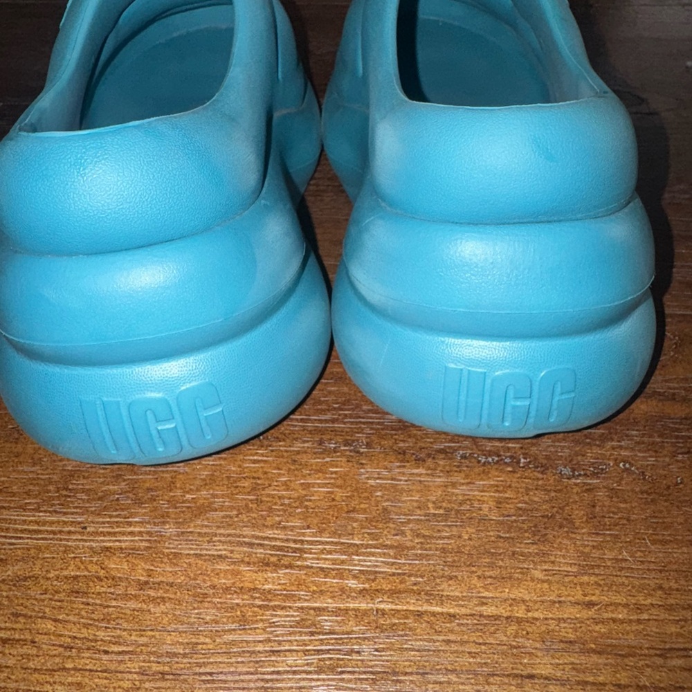 UGG • Sport Yeah Clog Size 8 - Picture 6 of 9